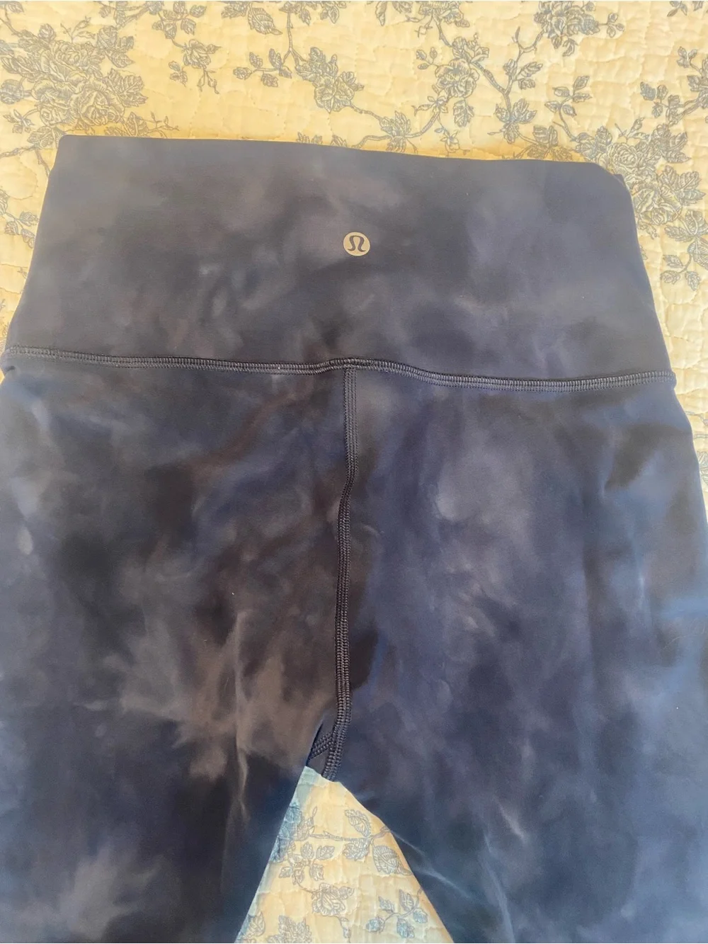 Lululemon Wunder Train High-Rise Tight 25” Blue Diamond Dye Size 6